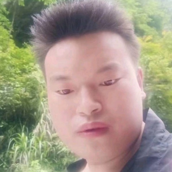 浮波深拥黯然的照片