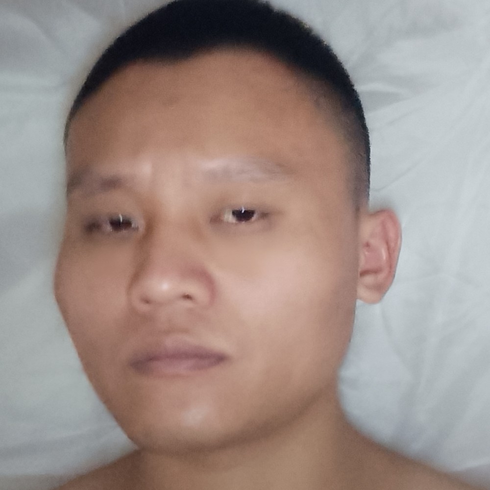 结实邂逅小松鼠的照片