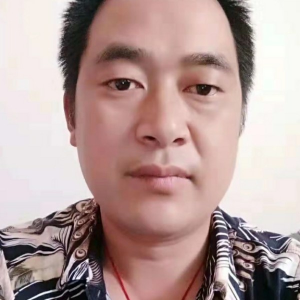 杨进成的照片
