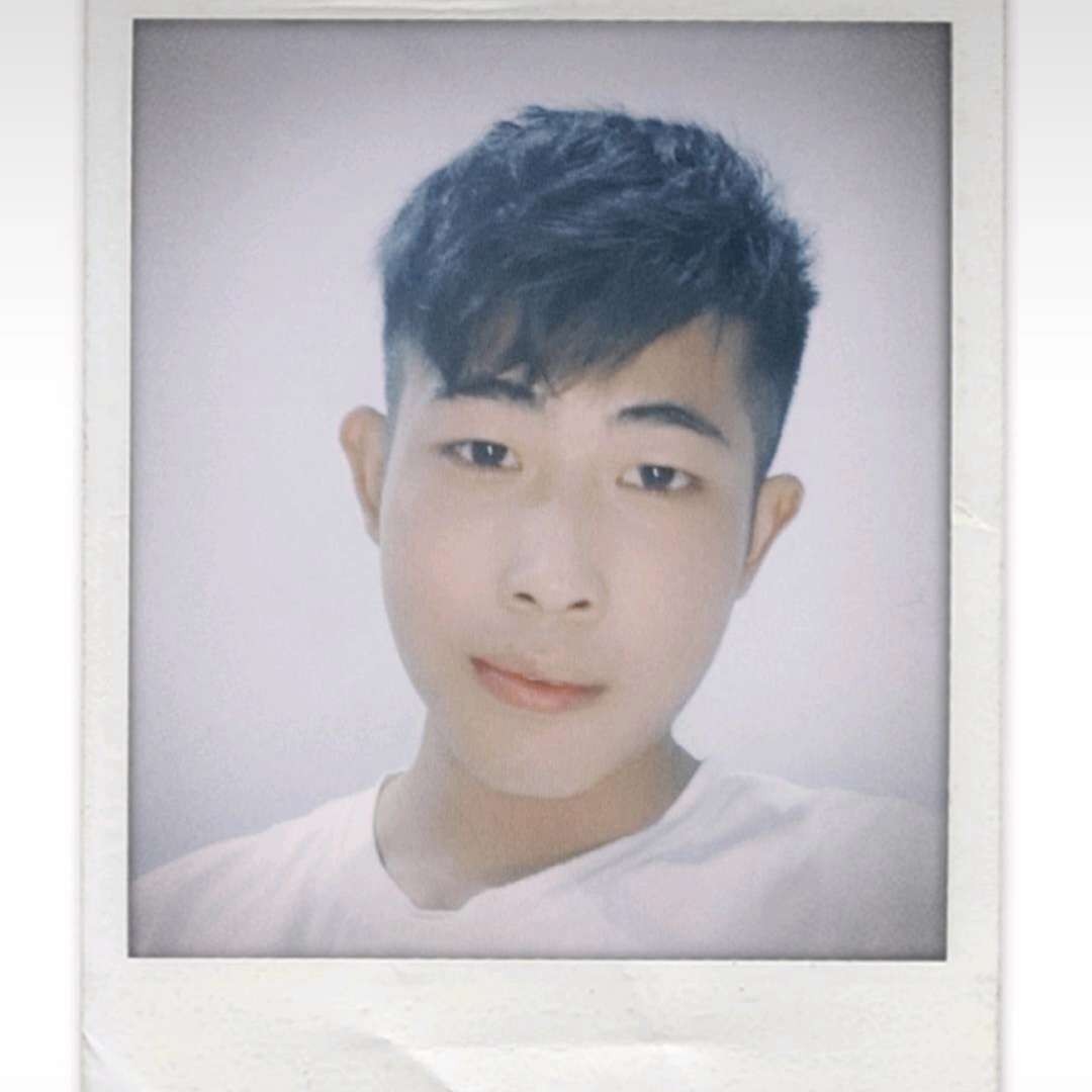 借个拥抱。的照片