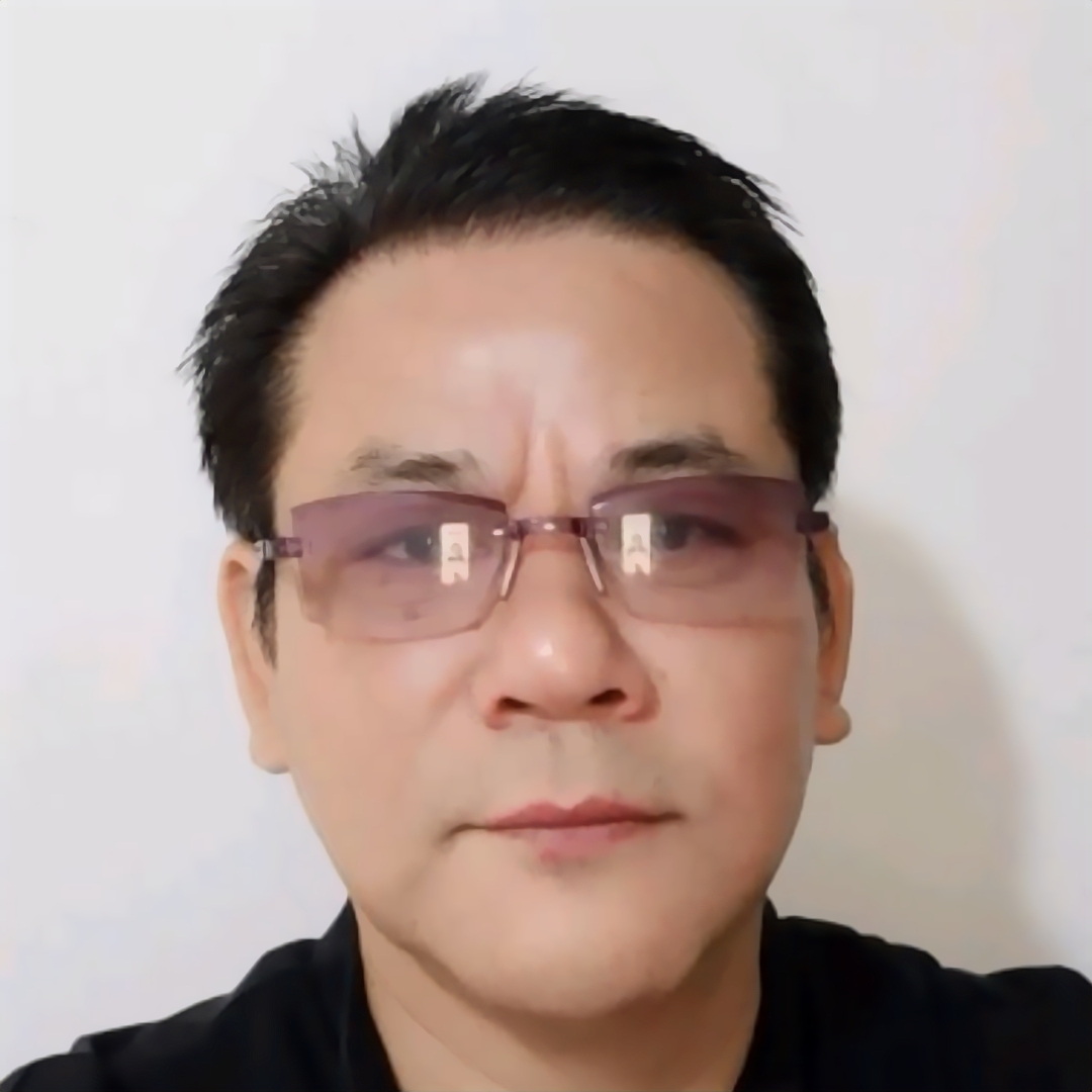 凉城闻简单的照片