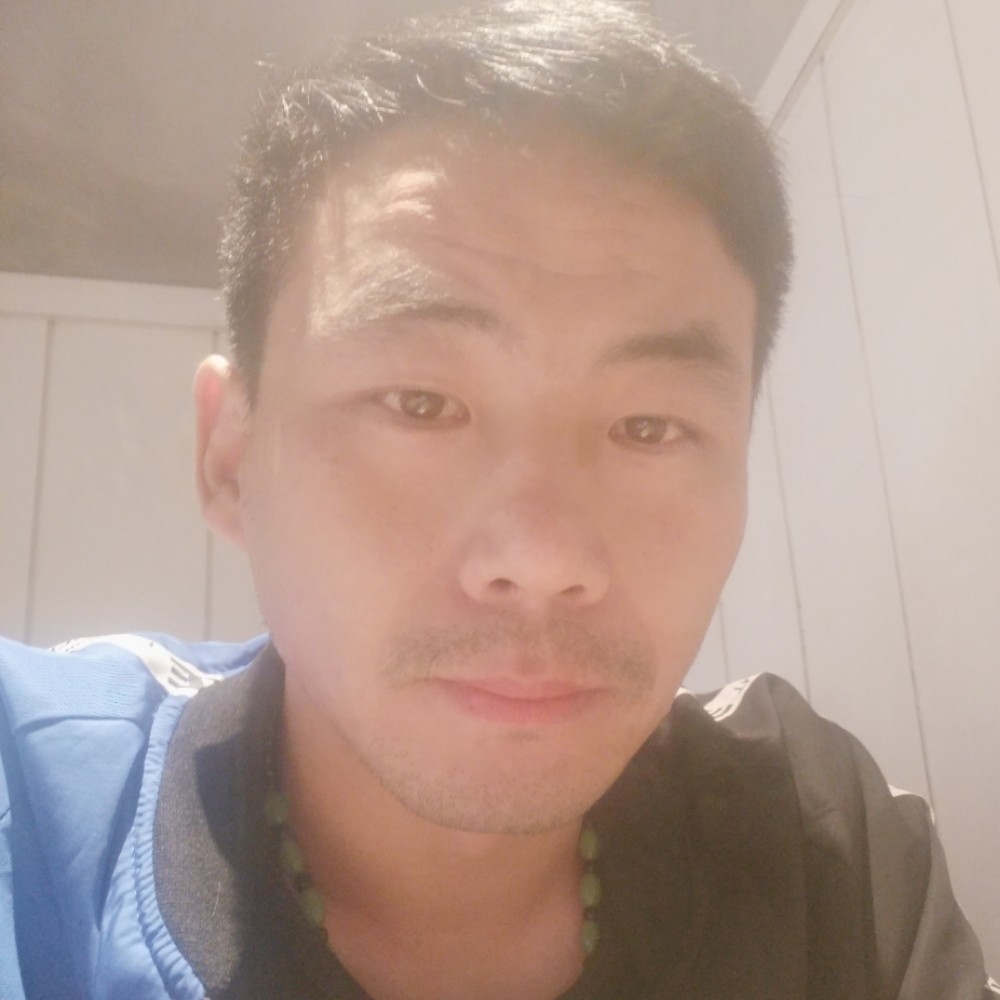 耹听镜中花水中月的照片
