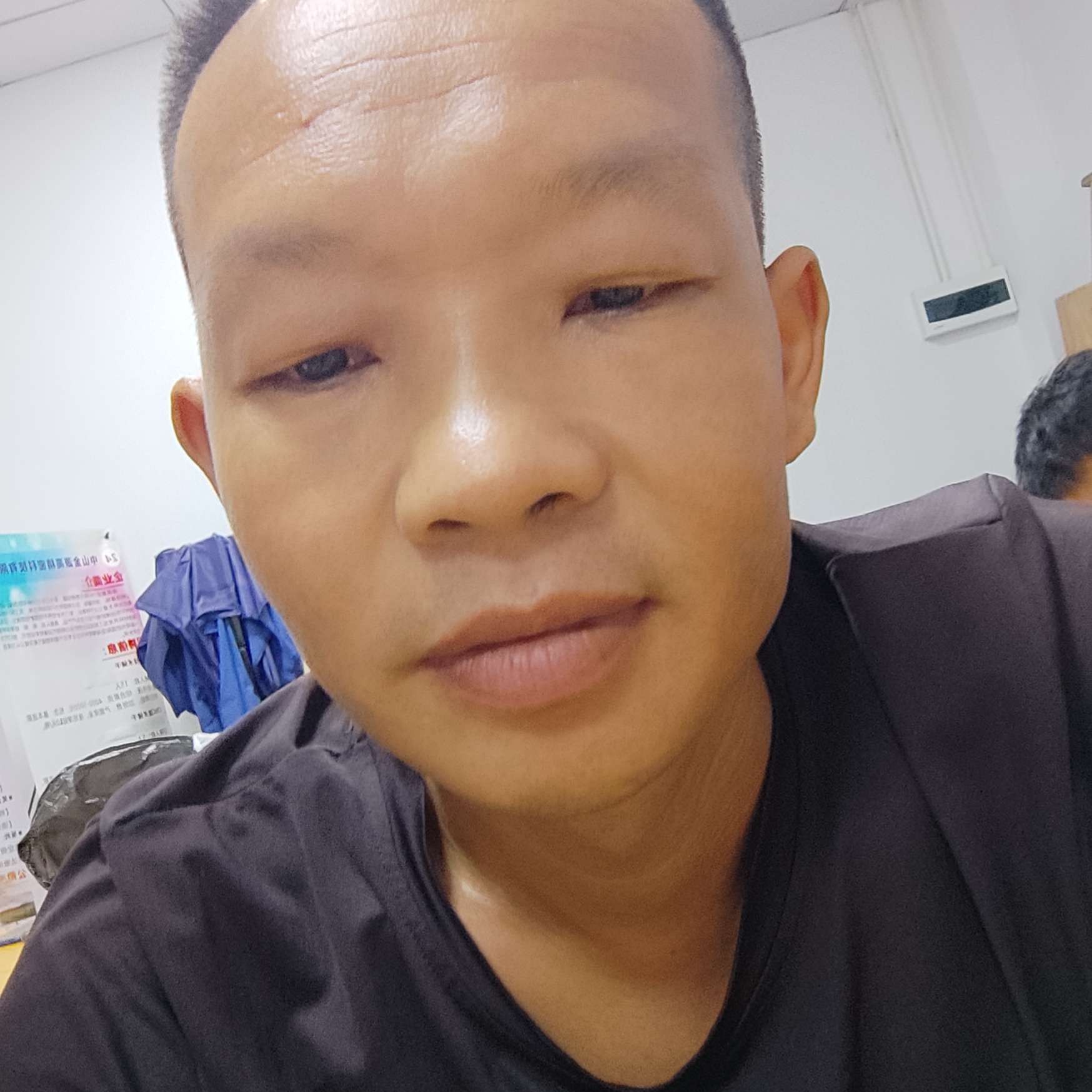 强哥还差的照片