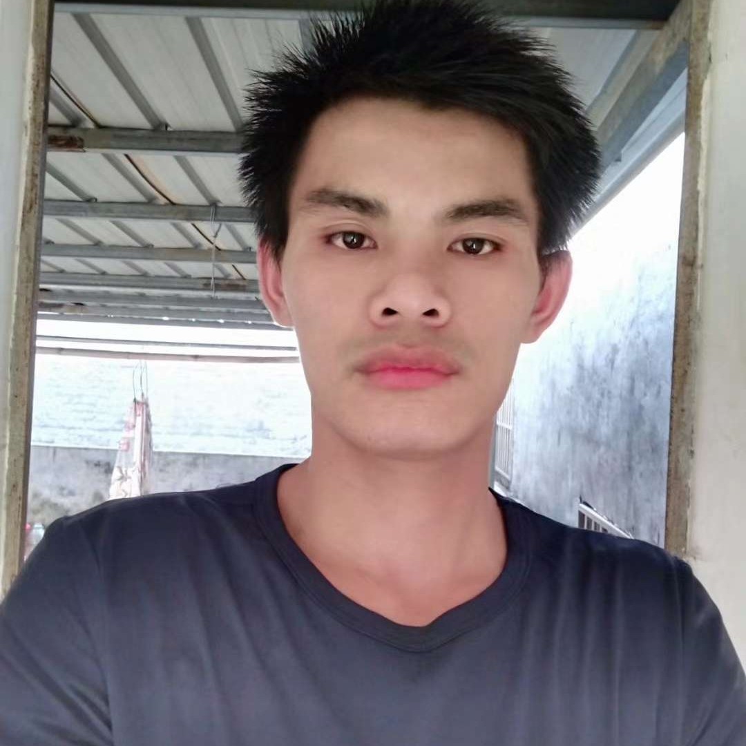 超帅漫步春华的照片