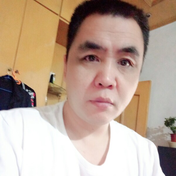 健忘冷眸的照片