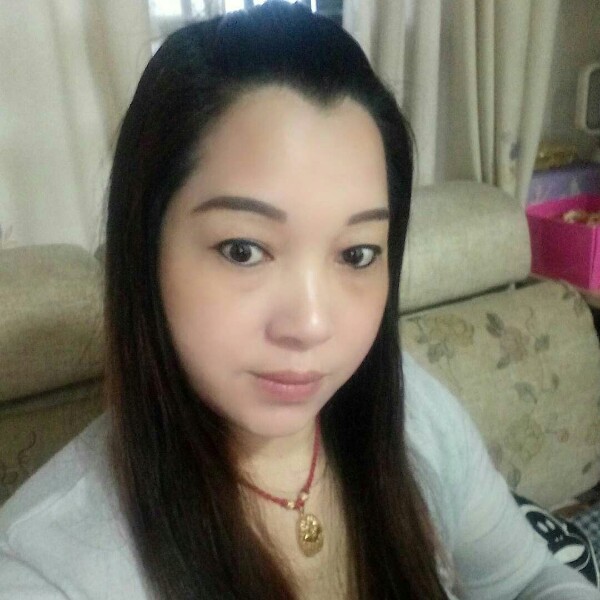 雨中漫步莎莎的照片
