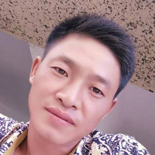 受伤回首心锁的照片