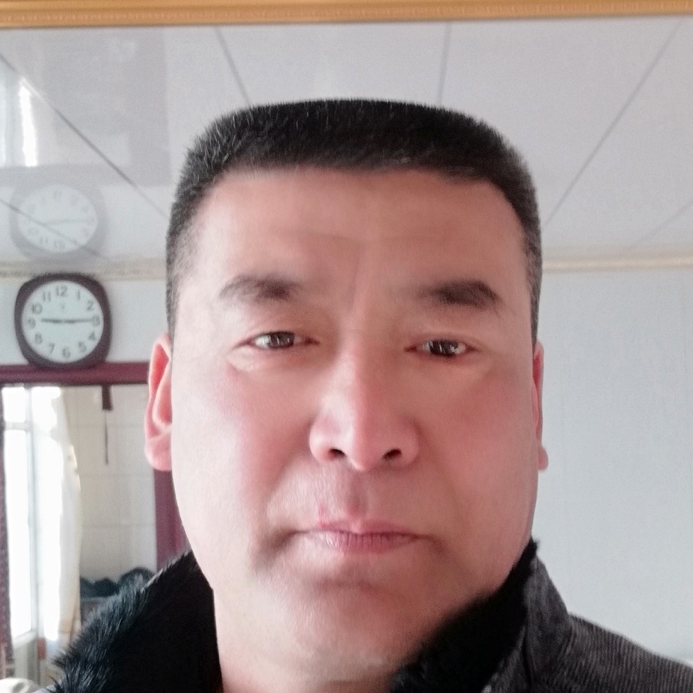 东北真男人的照片