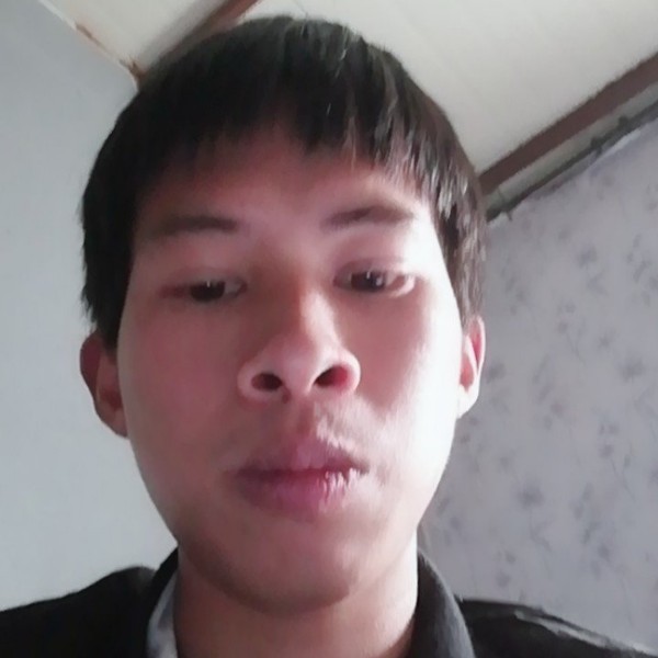 溪流扯开朗的照片