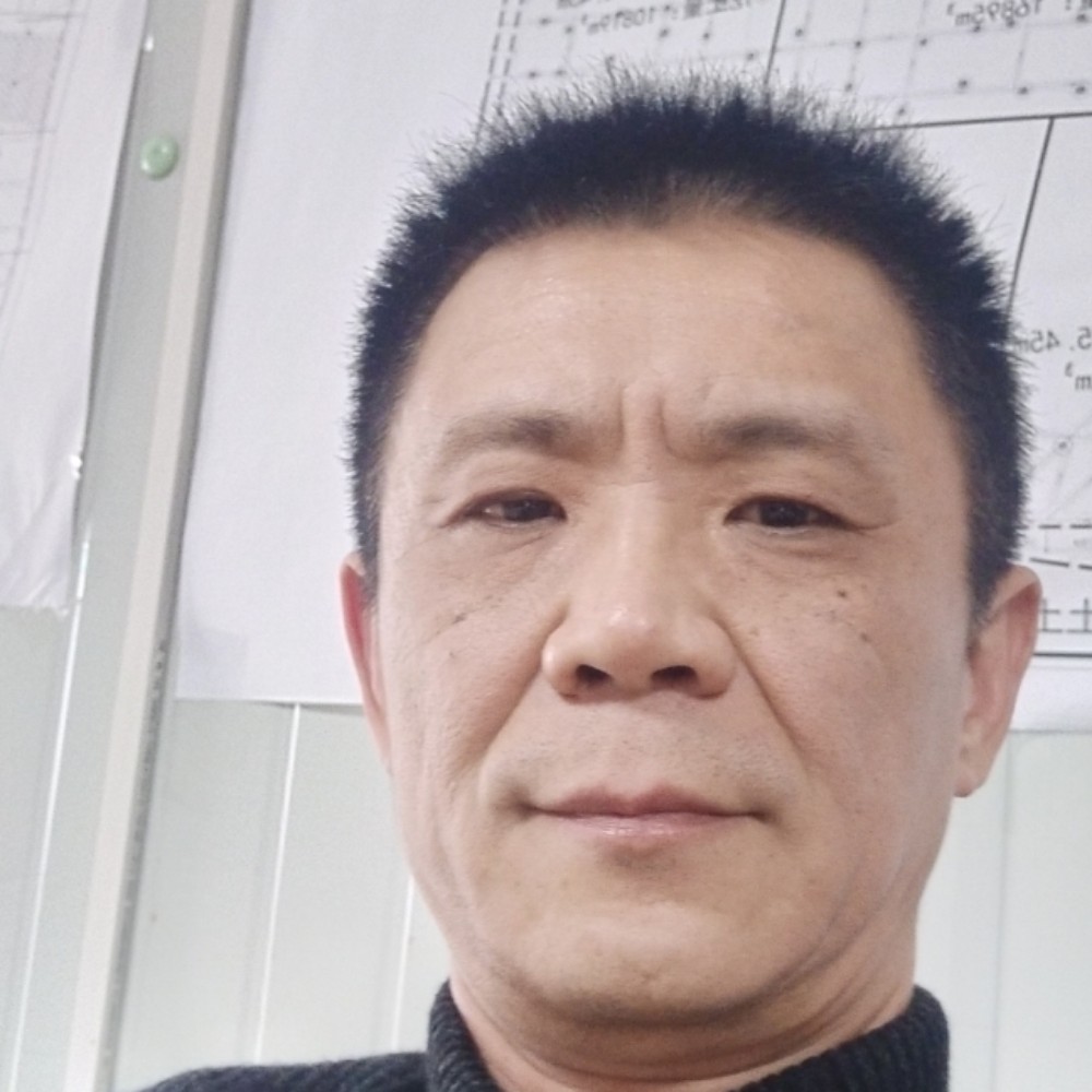 五建老周的照片