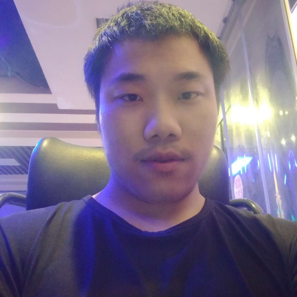 孟男二号的照片