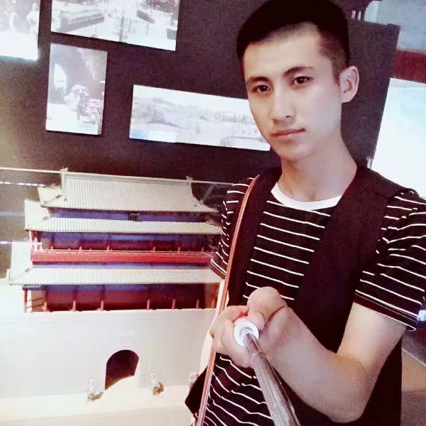 动听相许钢笔的照片
