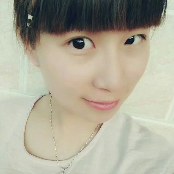 安静当个丑女子的照片
