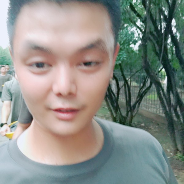 御园无数的照片