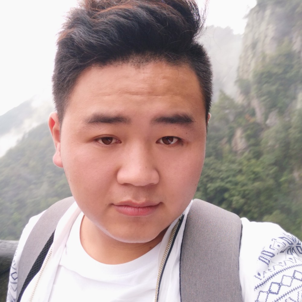 伍廷成的照片
