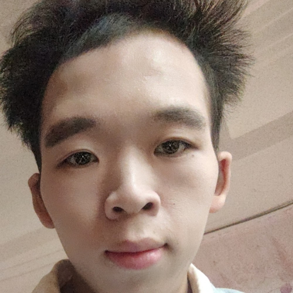 强健小哥的照片