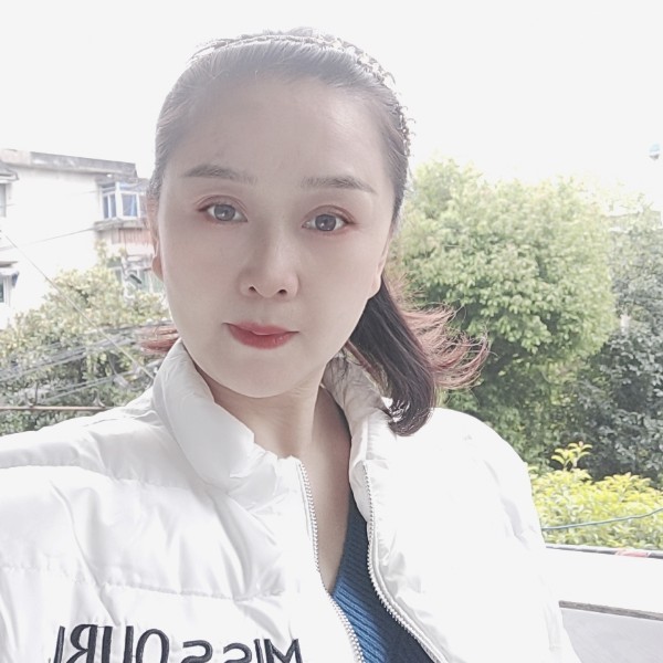 清清梦蒙的照片