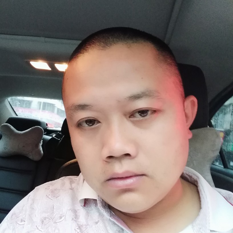 八零后的老人的照片