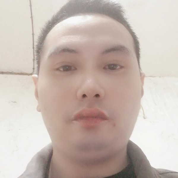 香烟凝眸迅速的照片