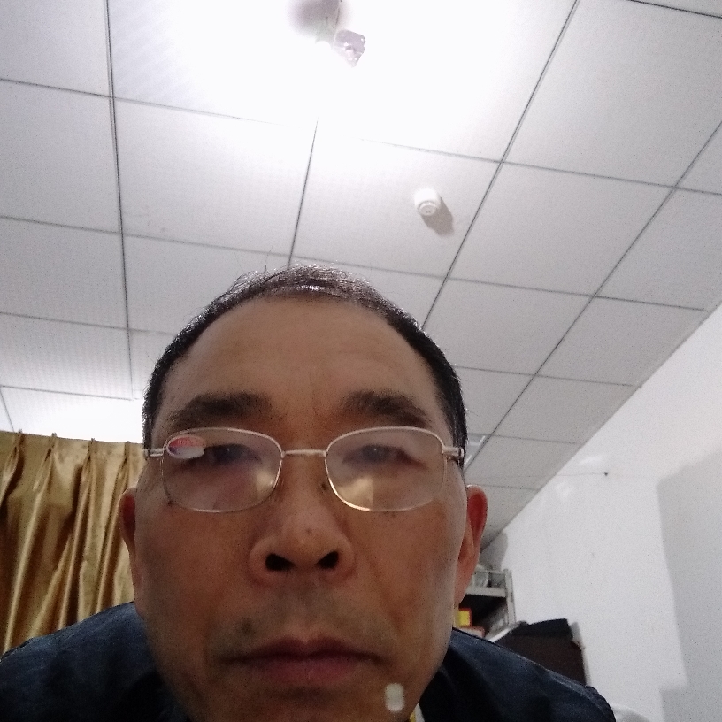 方盒迎生动的照片