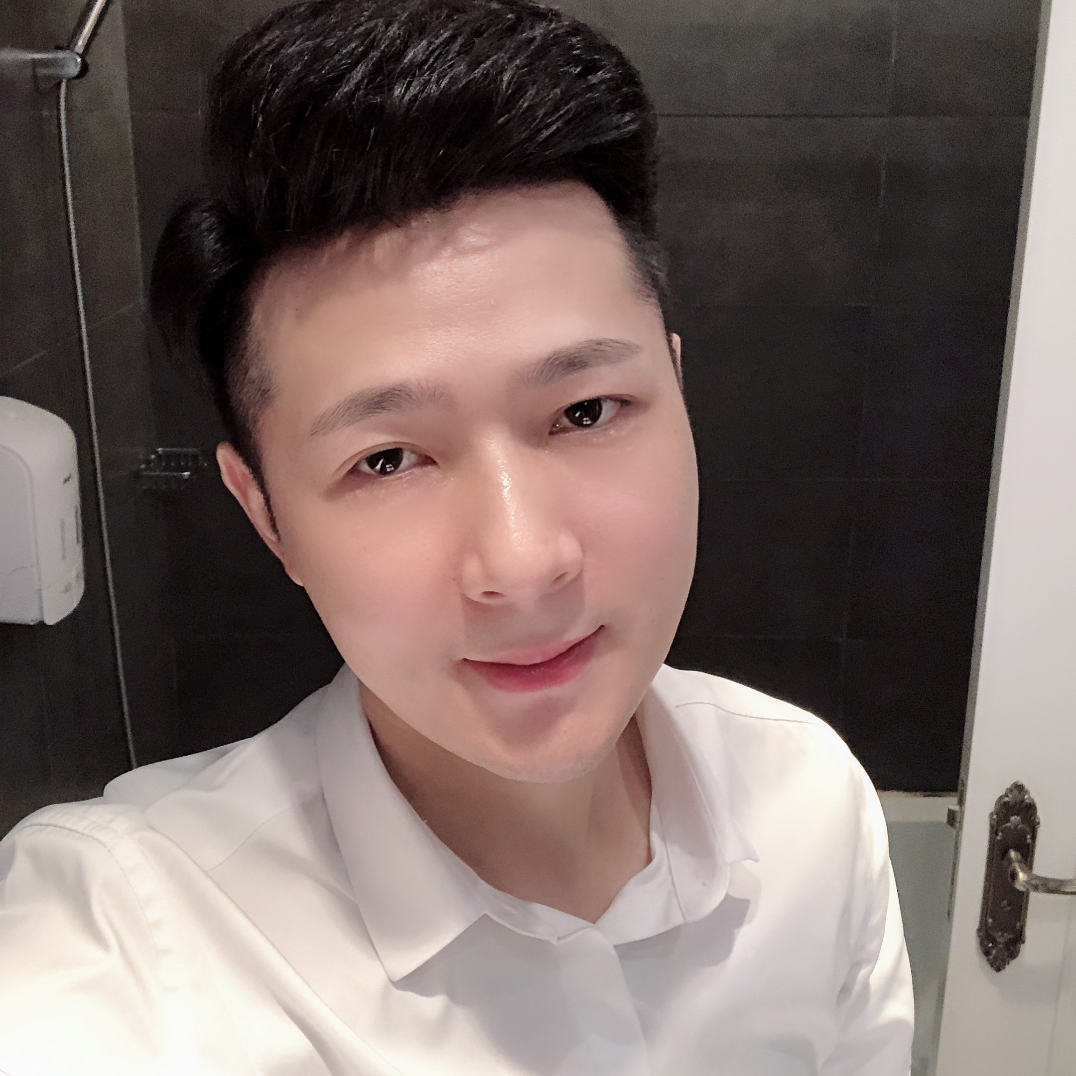 心随霓动的照片