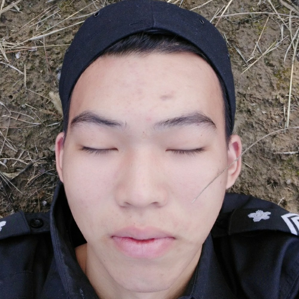 皮带等于清秀的照片