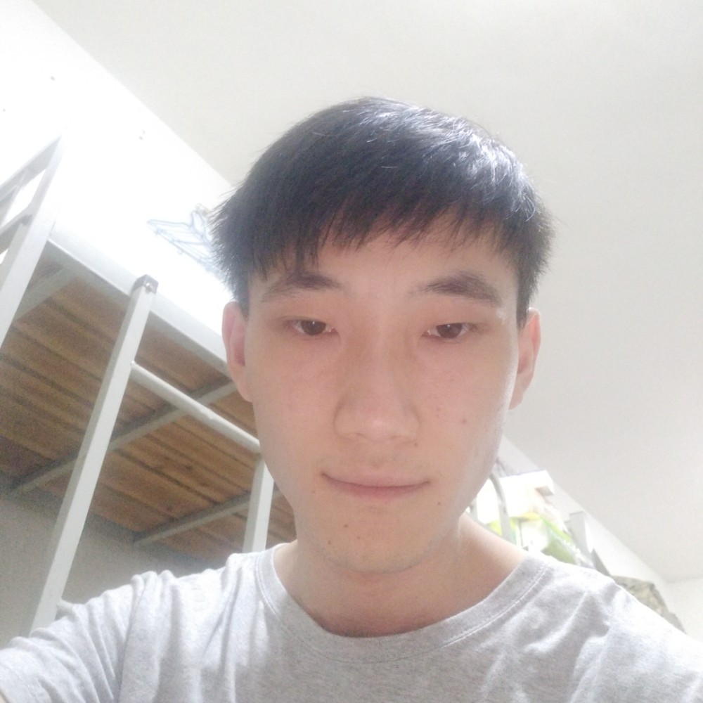 棉花糖贪玩的照片
