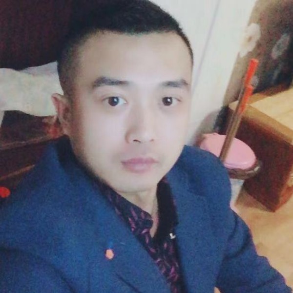 无私放弃翅膀的照片