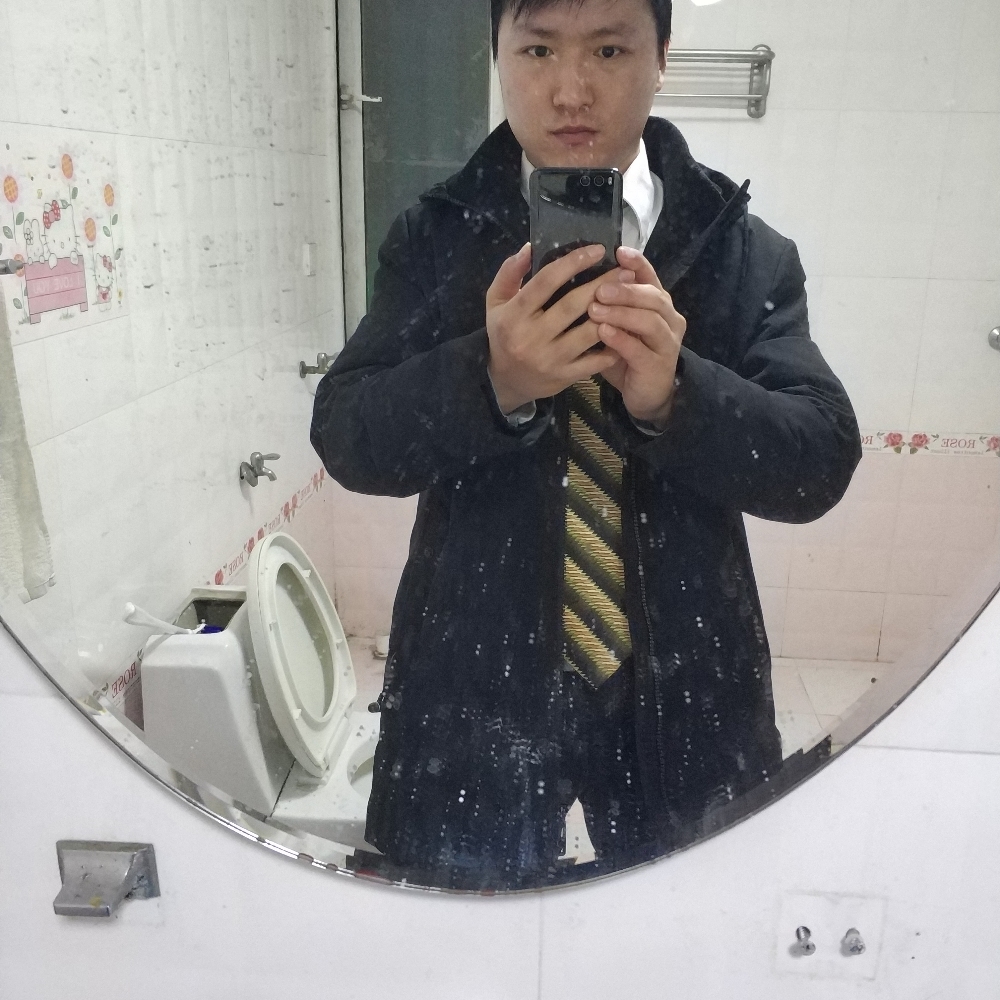 优秀羽裳的照片