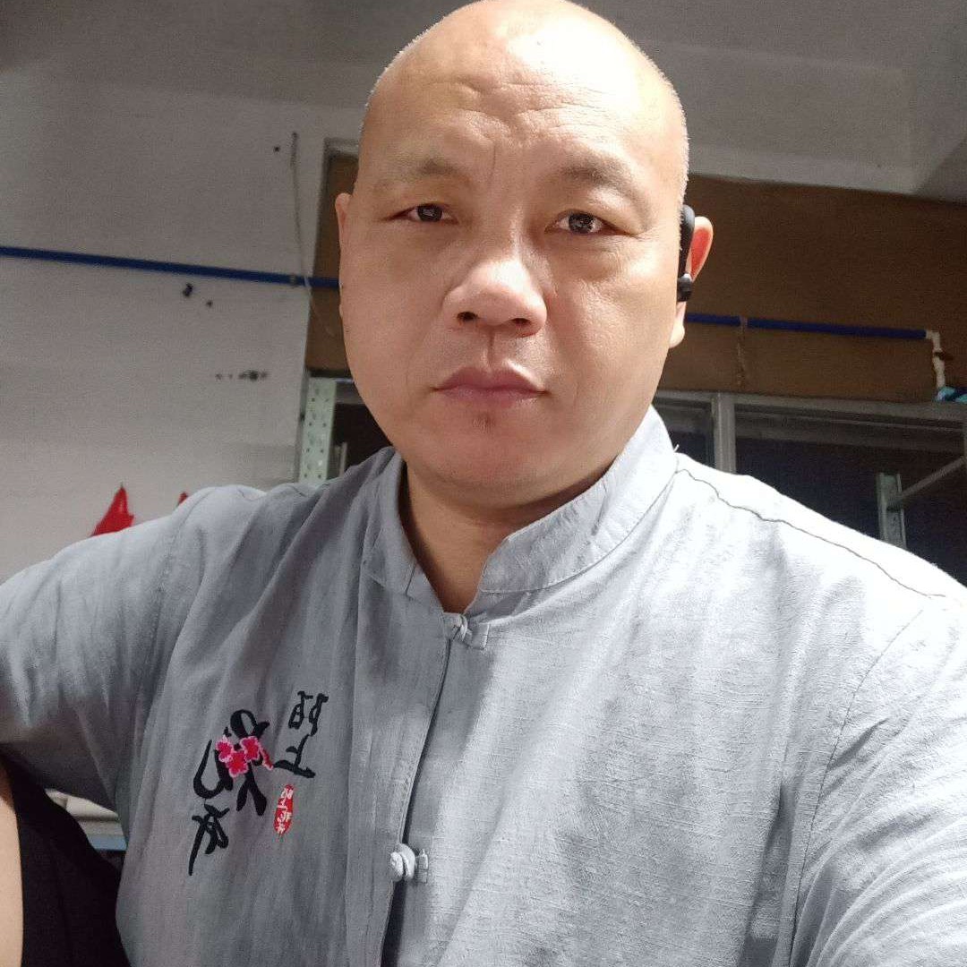 简单深拥冰淇淋的照片
