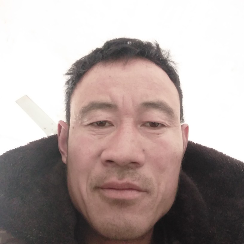 在晴天之上的照片