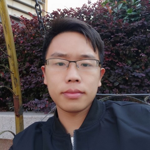 李佼的照片