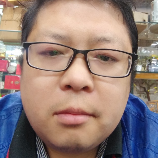专一保卫百合的照片