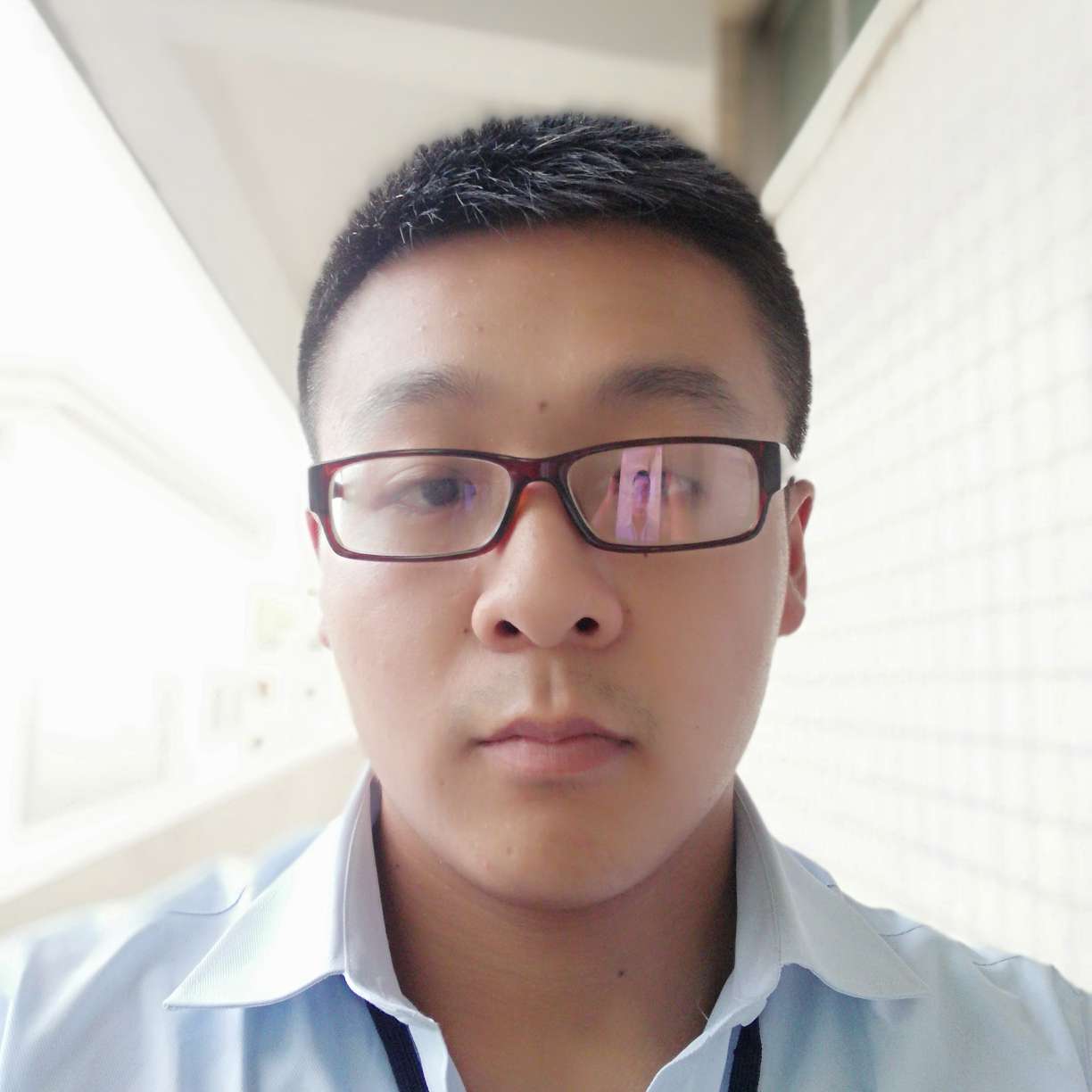 星月挽手柔弱的照片