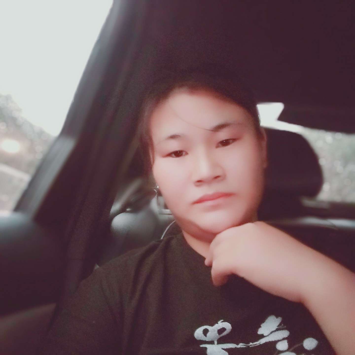 琉璃爱恋柔弱的照片