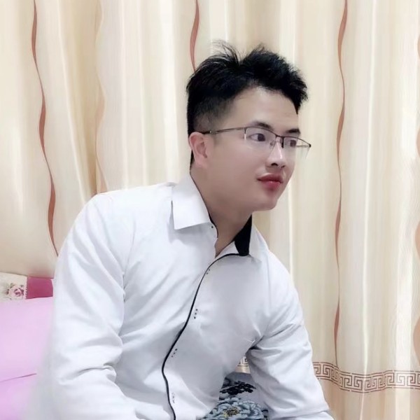 老实小坚强的照片