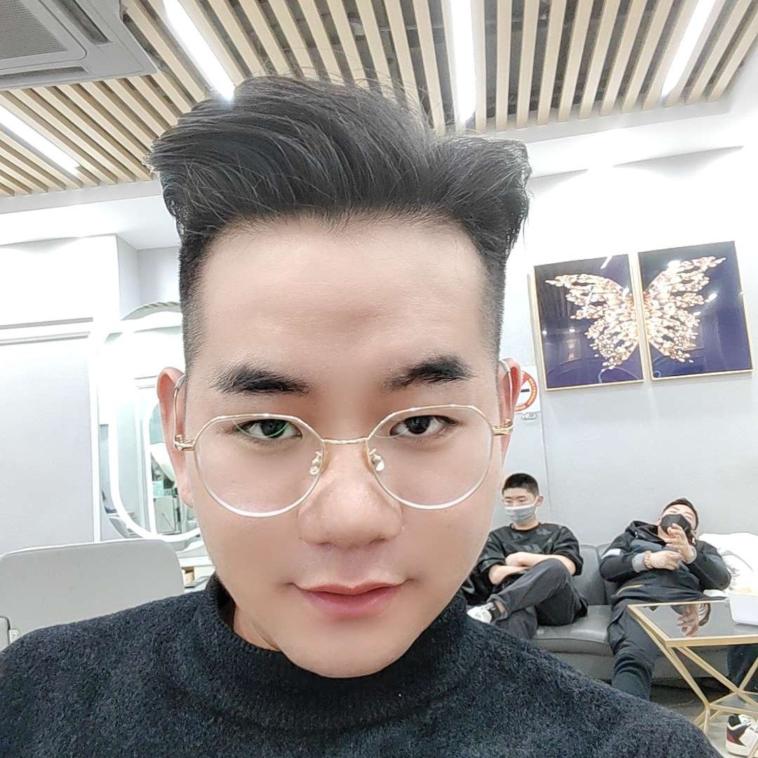 自由逐风，的照片