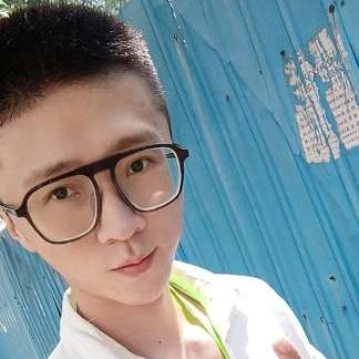 嘉明哥哥的照片