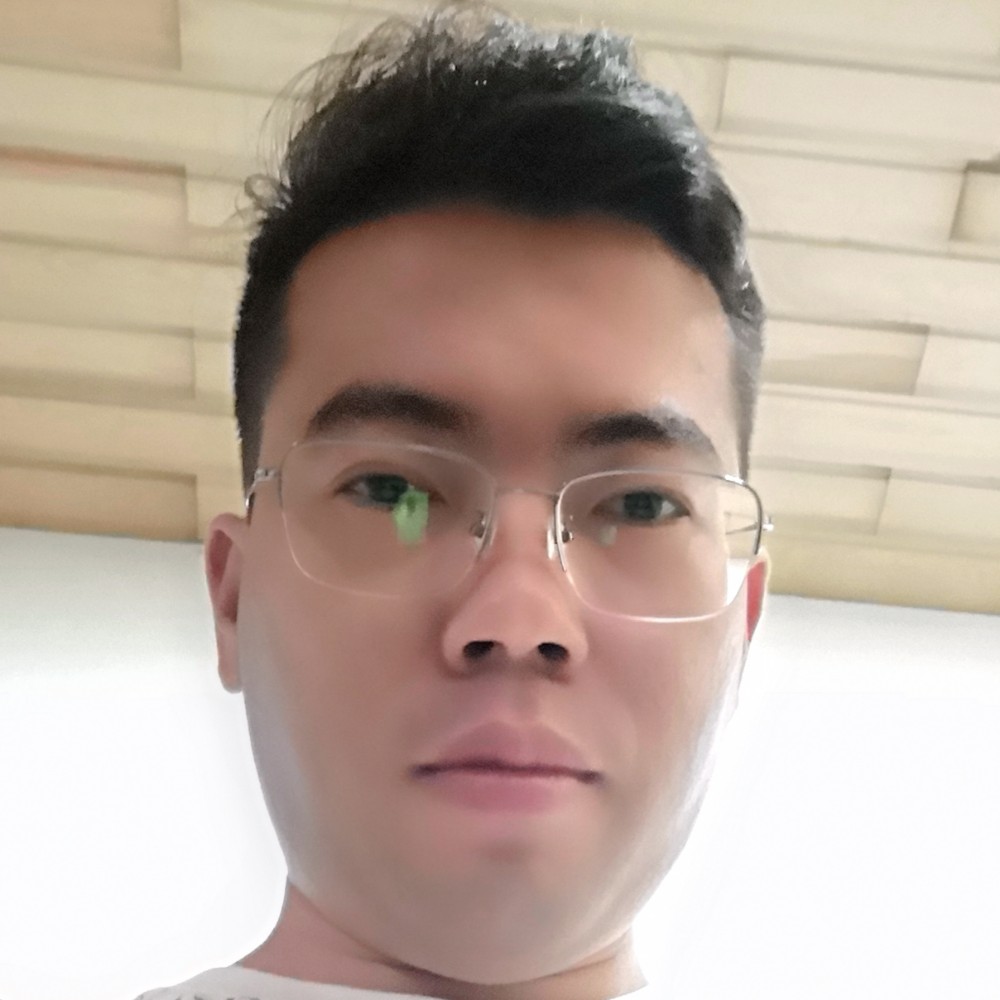 小蘑菇那秀丽的照片