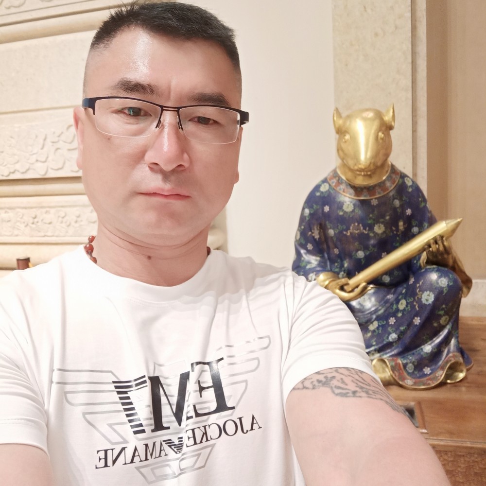 路灯等于帅气的照片