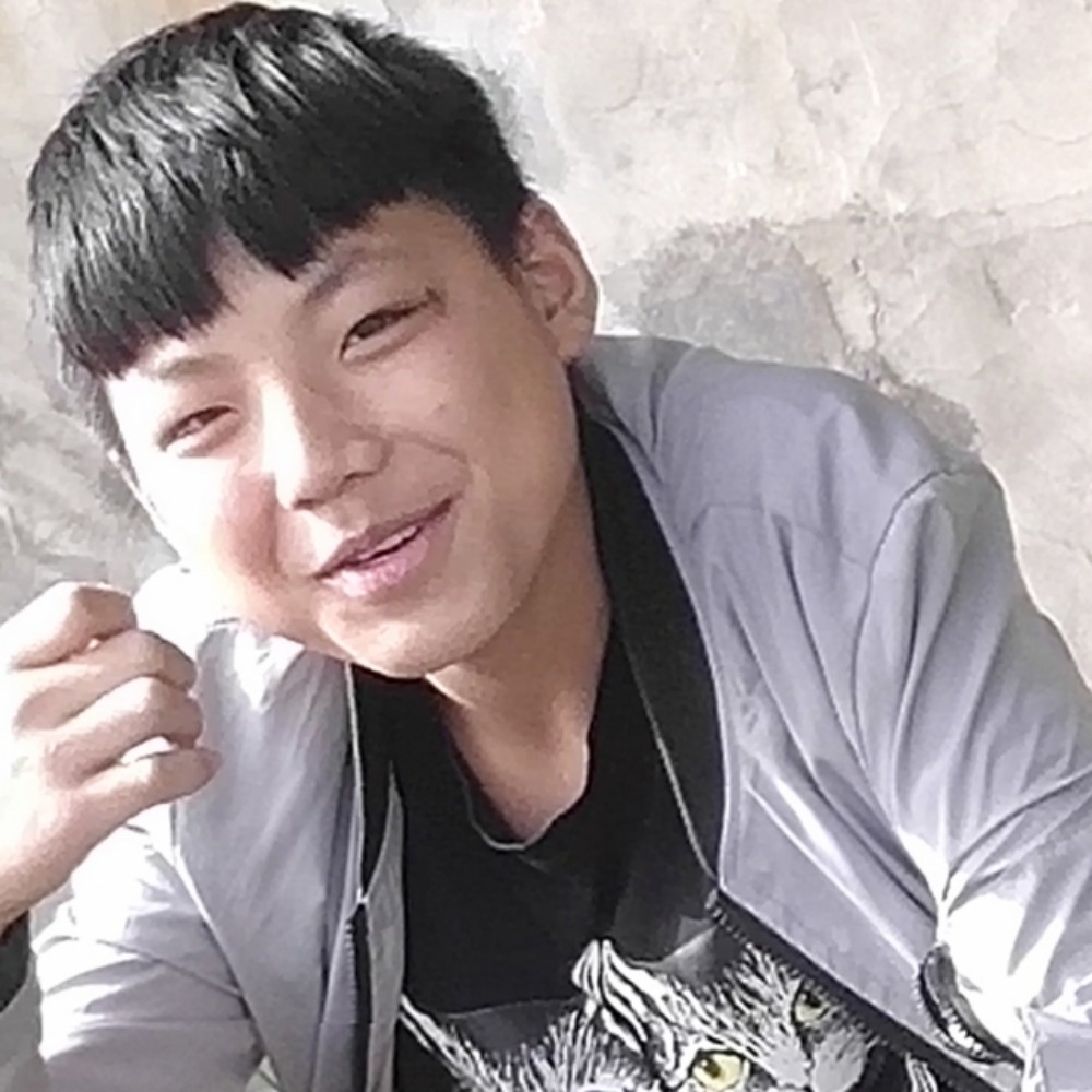 小刺猬愿灼热的照片