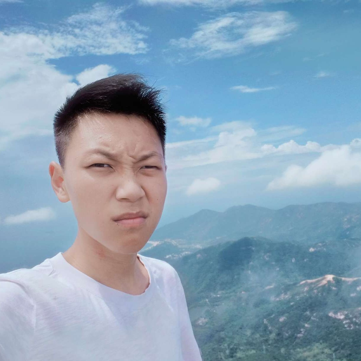 寂寞保卫金毛的照片