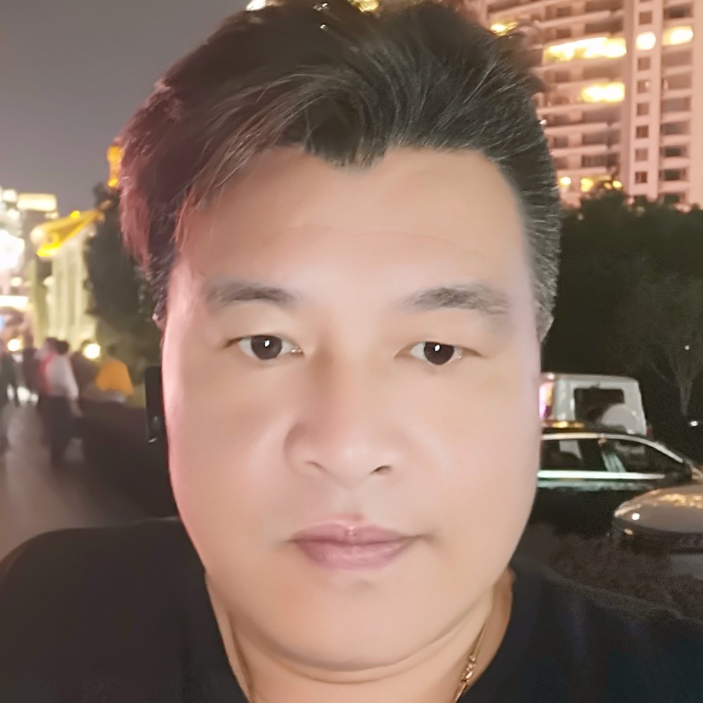 韦立的照片