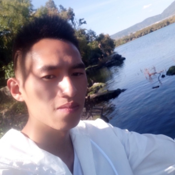 coisini╯的照片