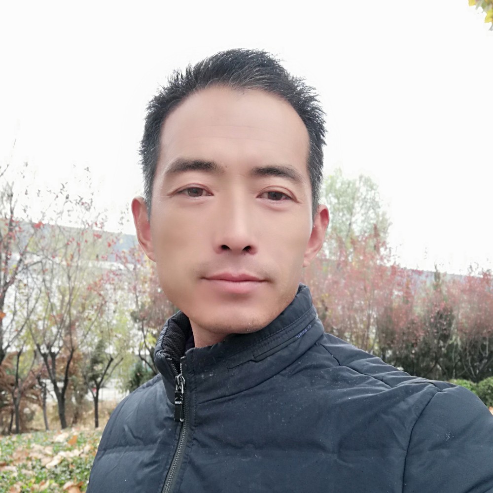 灵巧那蓝天的照片