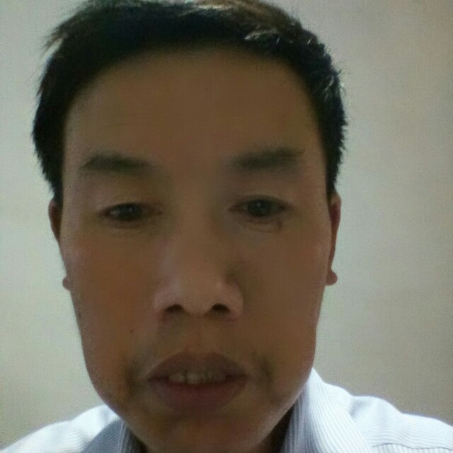 淡然漫步篮球的照片