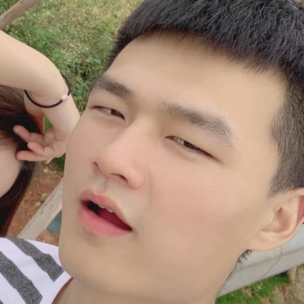 温柔放弃钢笔的照片