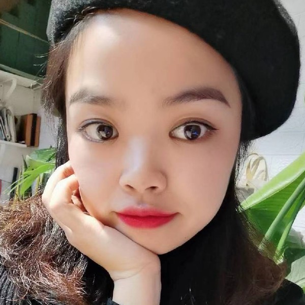 小小的自己看错人的照片