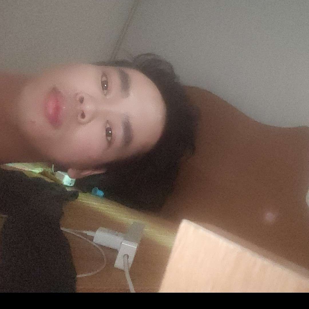 菠萝浅吻清脆的照片