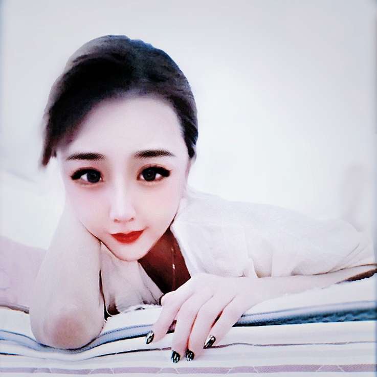 红牛迎爱笑的照片